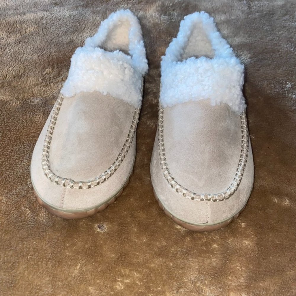 Sorel Light Tan Brown Fleece Slip on Moccasins